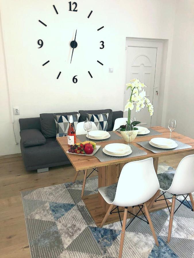 Belvárosi Lux Apartman Vasarosnameny Exterior foto