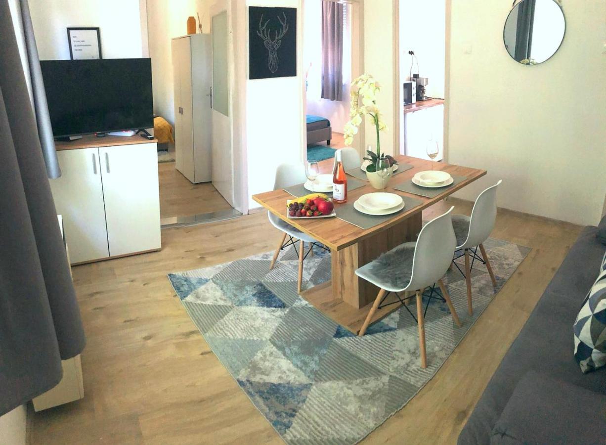 Belvárosi Lux Apartman Vasarosnameny Exterior foto