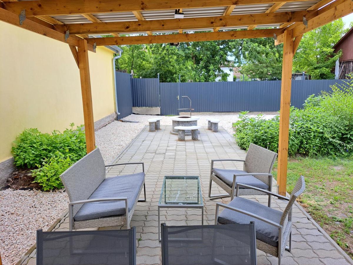 Belvárosi Lux Apartman Vasarosnameny Exterior foto